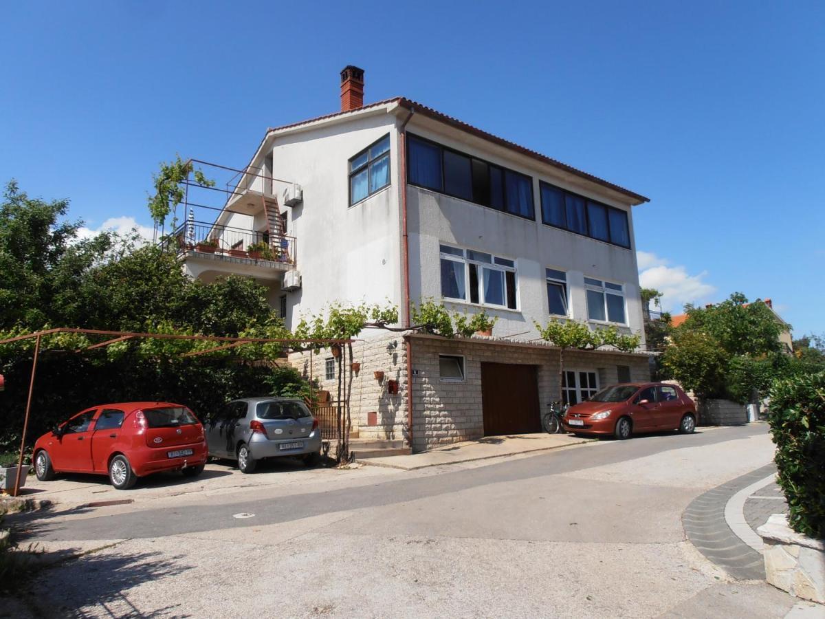 Apartments Bozica Krk Town Bagian luar foto