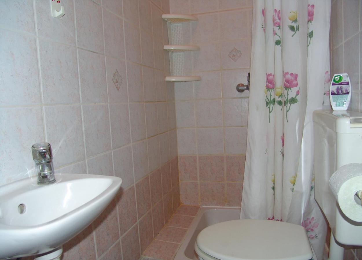 Apartments Bozica Krk Town Bagian luar foto