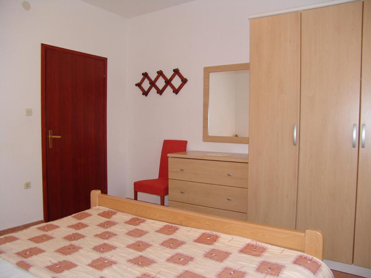Apartments Bozica Krk Town Bagian luar foto