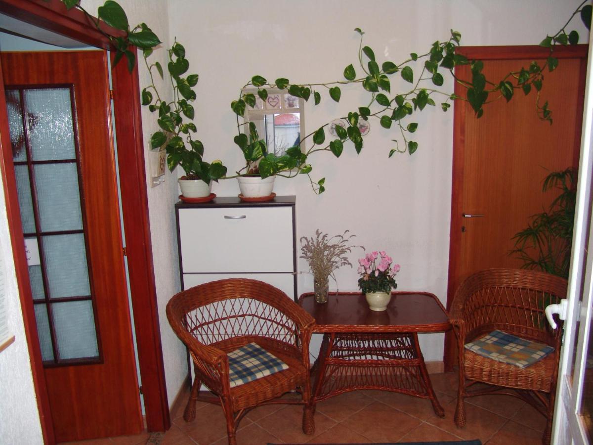 Apartments Bozica Krk Town Bagian luar foto