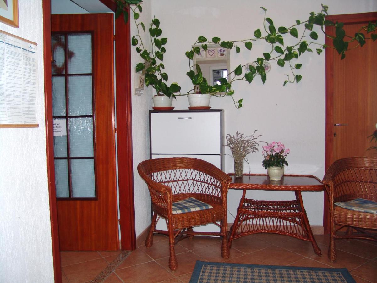 Apartments Bozica Krk Town Bagian luar foto